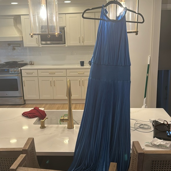 Alc blue gown, high low effect at bottom - Picture 1 of 4